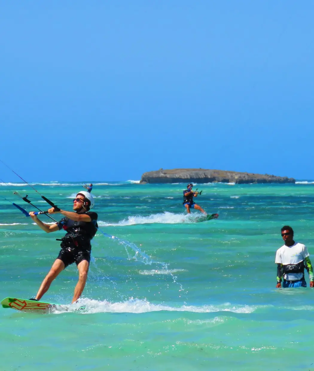Image dans la plage de surf
